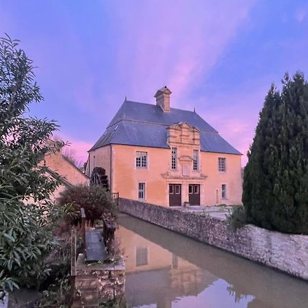 Le Beau Moulin Bed & Breakfast Trevieres Exterior photo